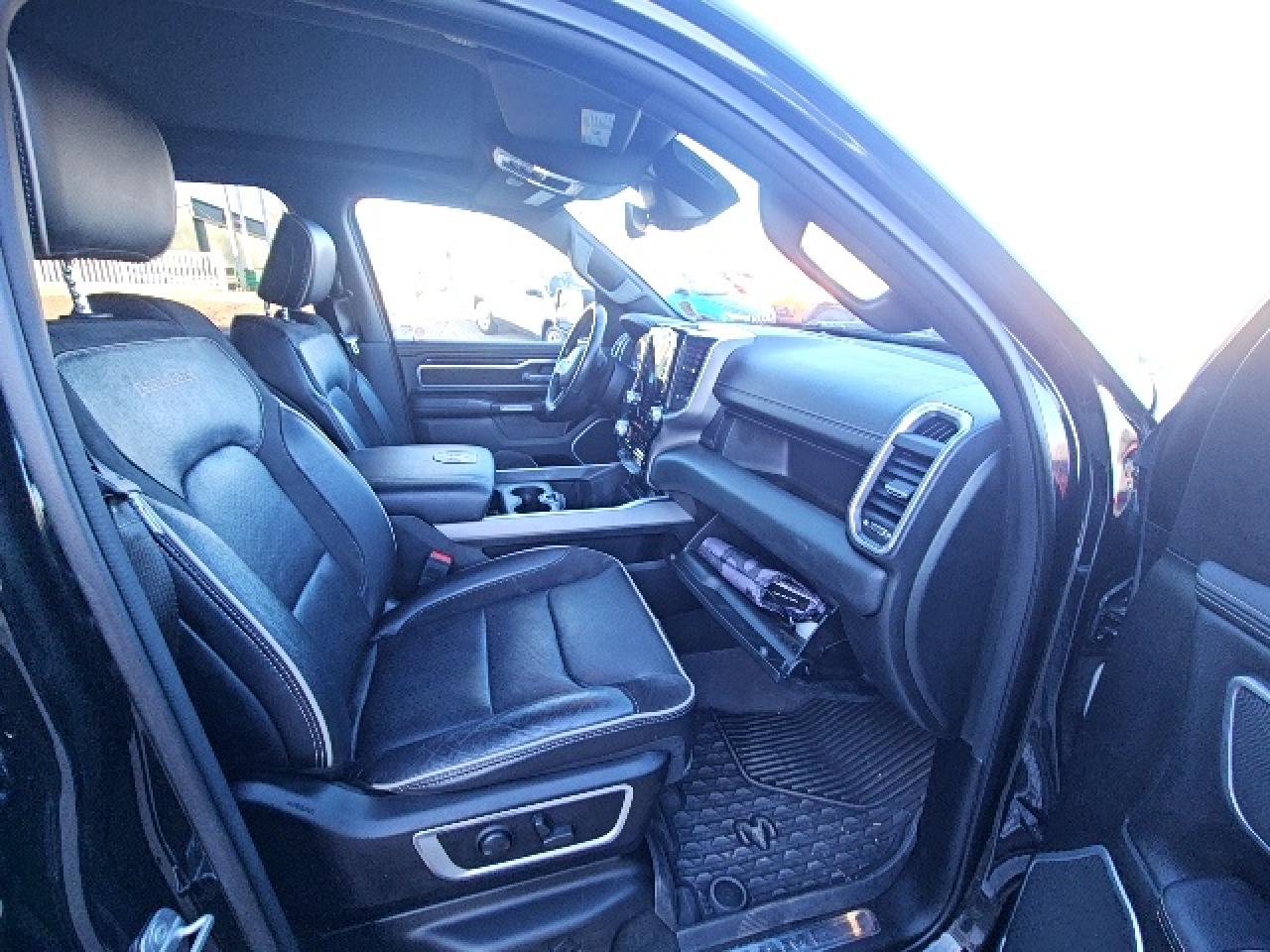 2022 RAM 1500 Laramie Photo