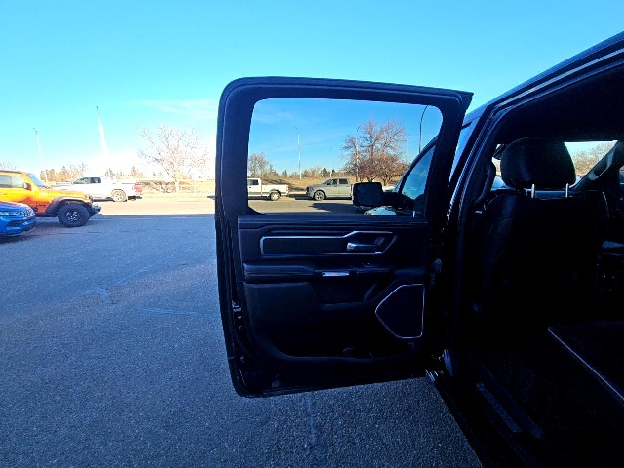 2022 RAM 1500 Laramie Photo