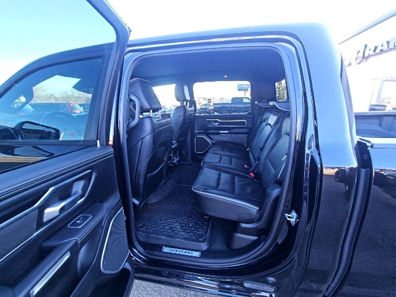 2022 RAM 1500 Laramie Photo