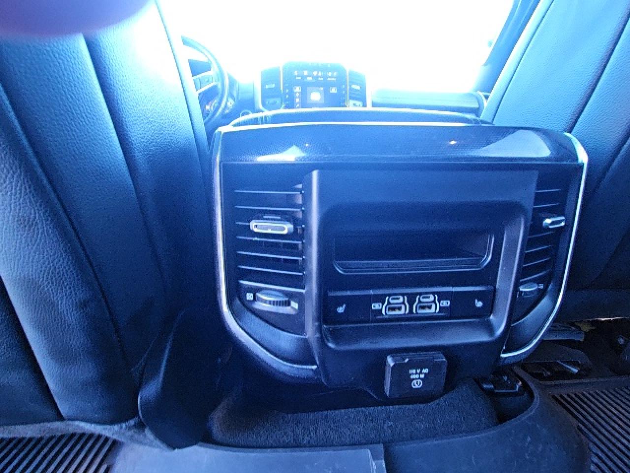 2022 RAM 1500 Laramie Photo