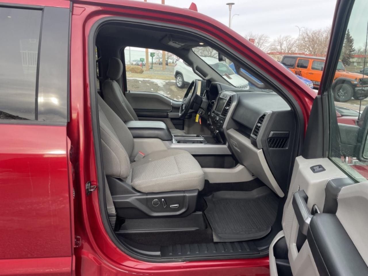 2018 Ford F-150 XLT Photo