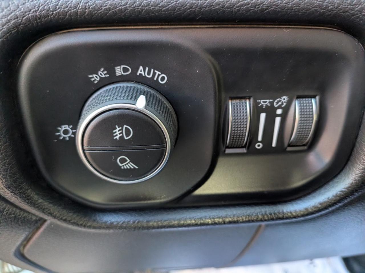 2024 RAM 2500 REBEL CREW 6'4" 4X4 6.7L DIESEL 6AT Photo