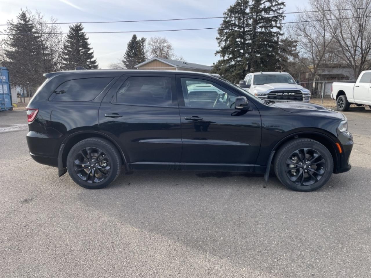 2022 Dodge Durango R/T Photo3