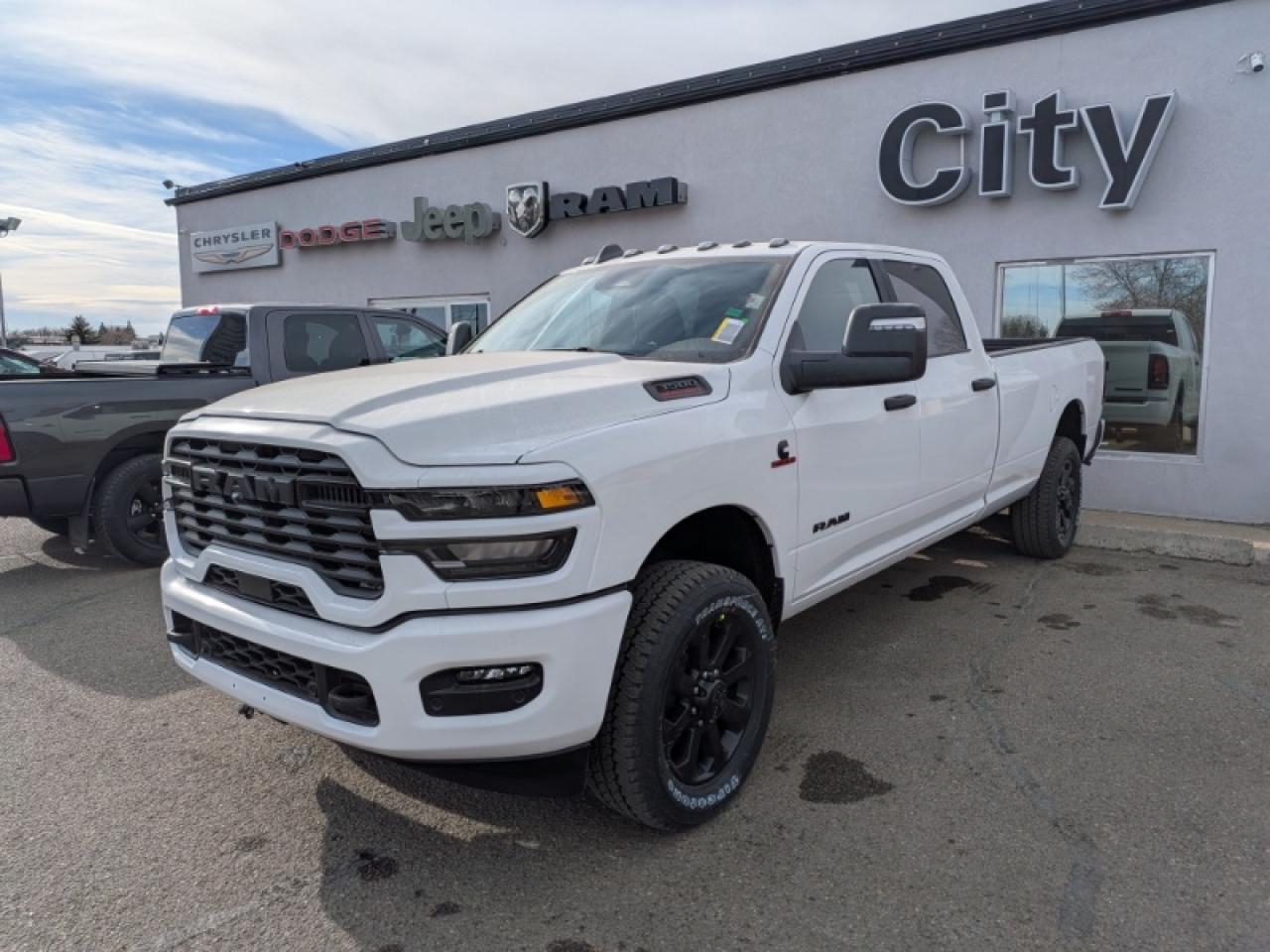 2026 RAM 3500 Big Horn Photo2