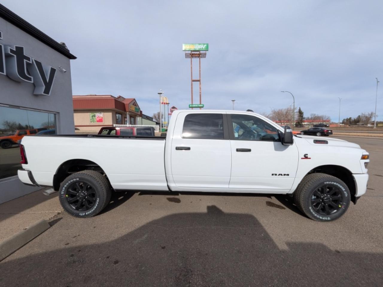 2026 RAM 3500 Big Horn Photo