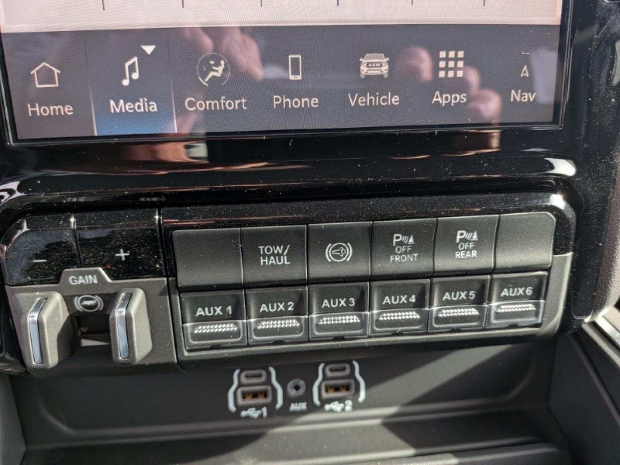 2026 RAM 3500 Big Horn Photo