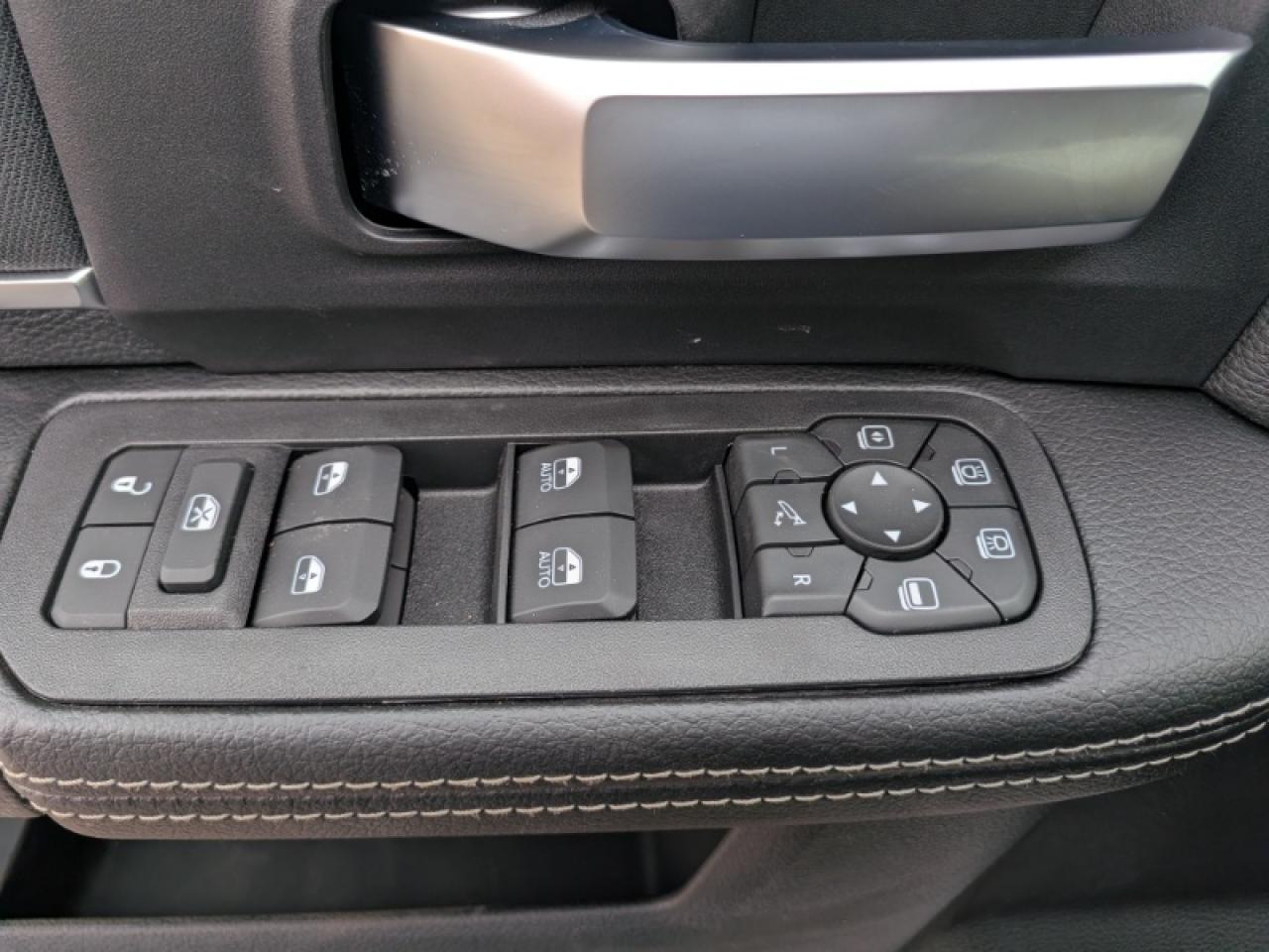 2026 RAM 3500 Big Horn Photo