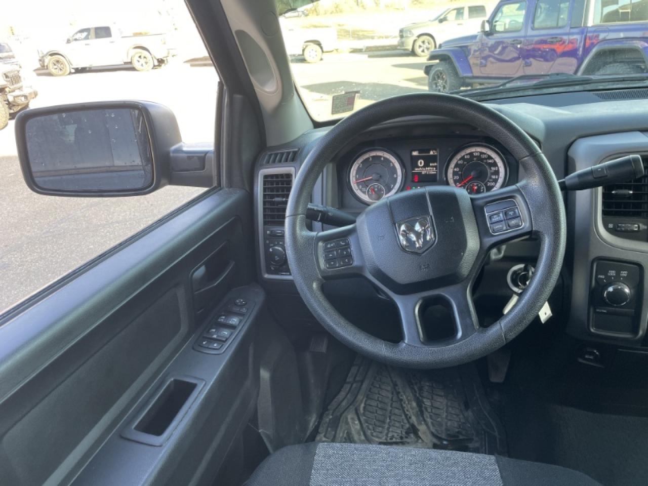 2017 RAM 1500 Express Photo