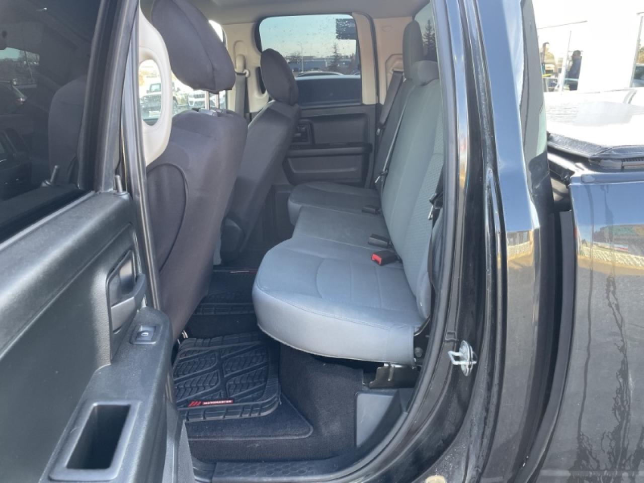 2017 RAM 1500 Express Photo