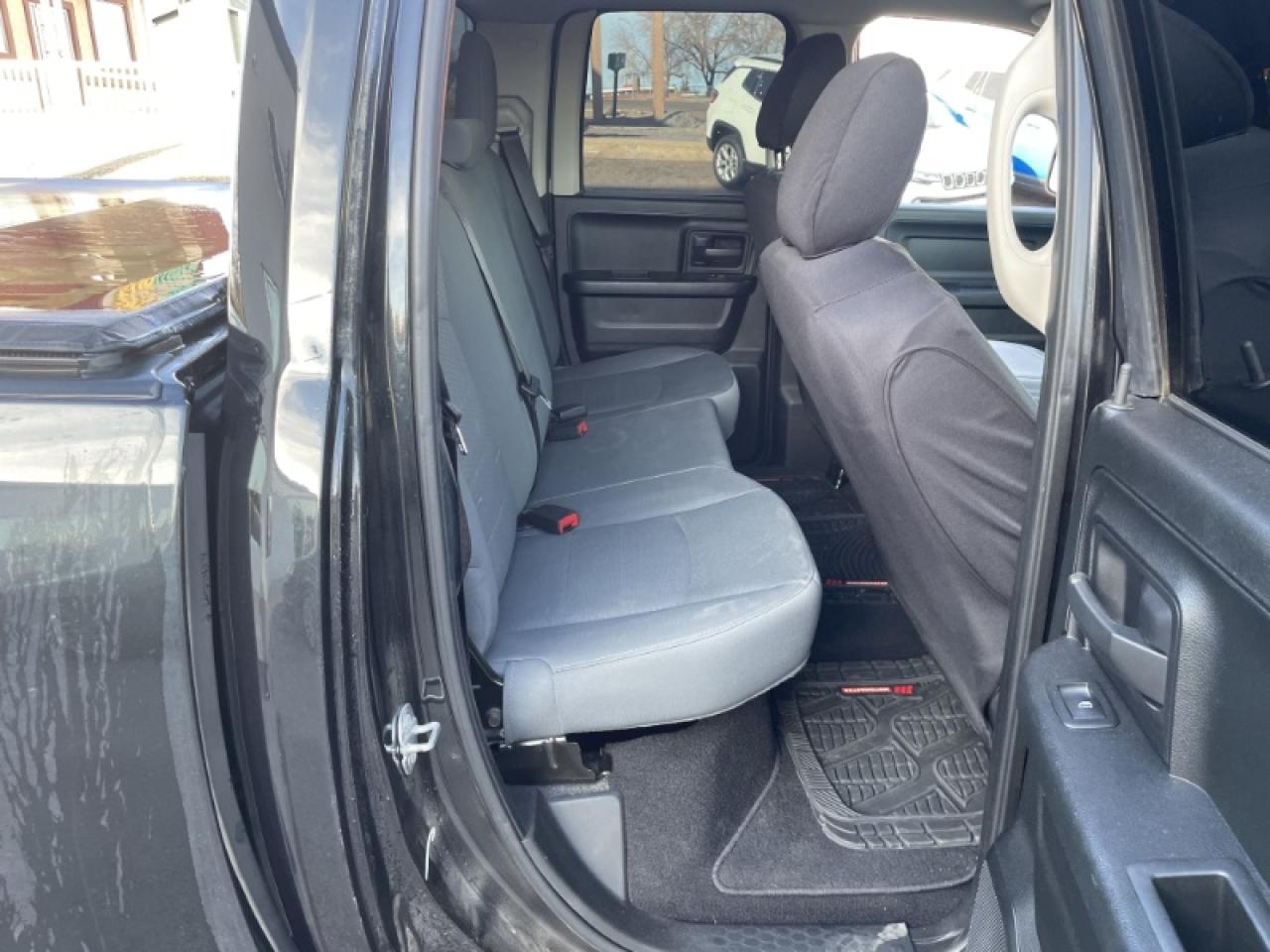 2017 RAM 1500 Express Photo