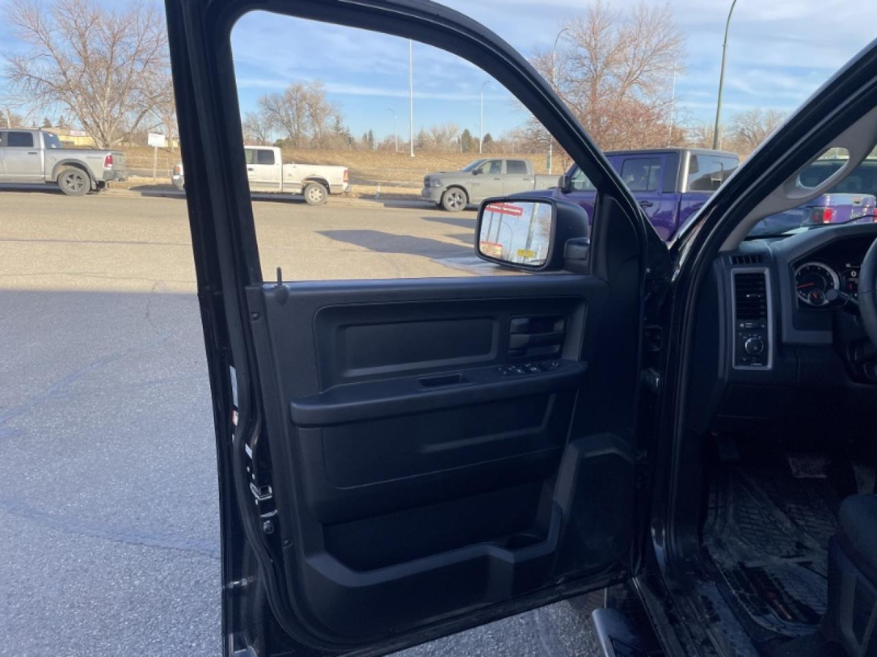 2017 RAM 1500 Express Photo