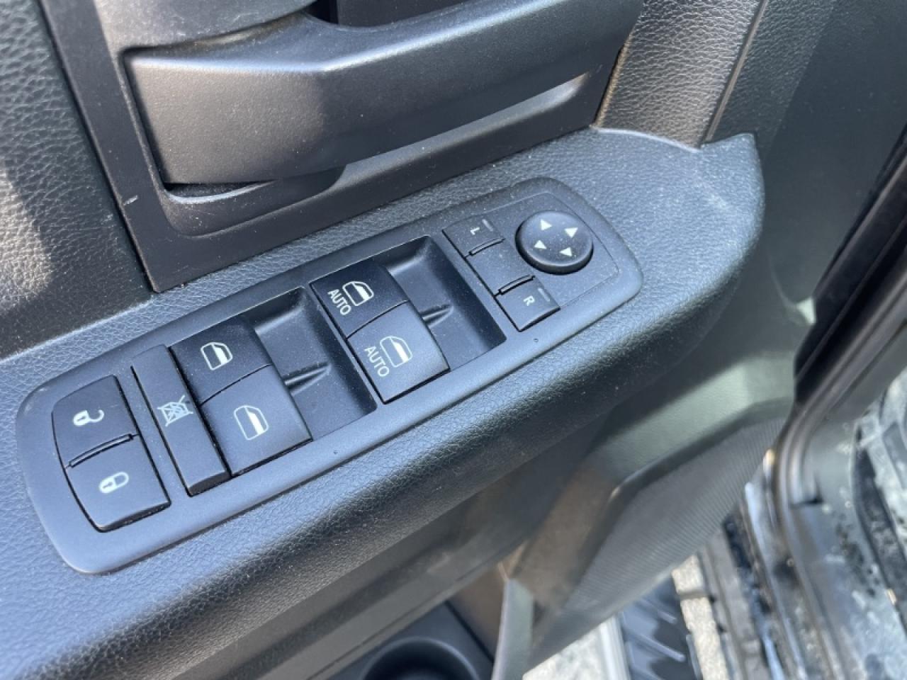 2017 RAM 1500 Express Photo