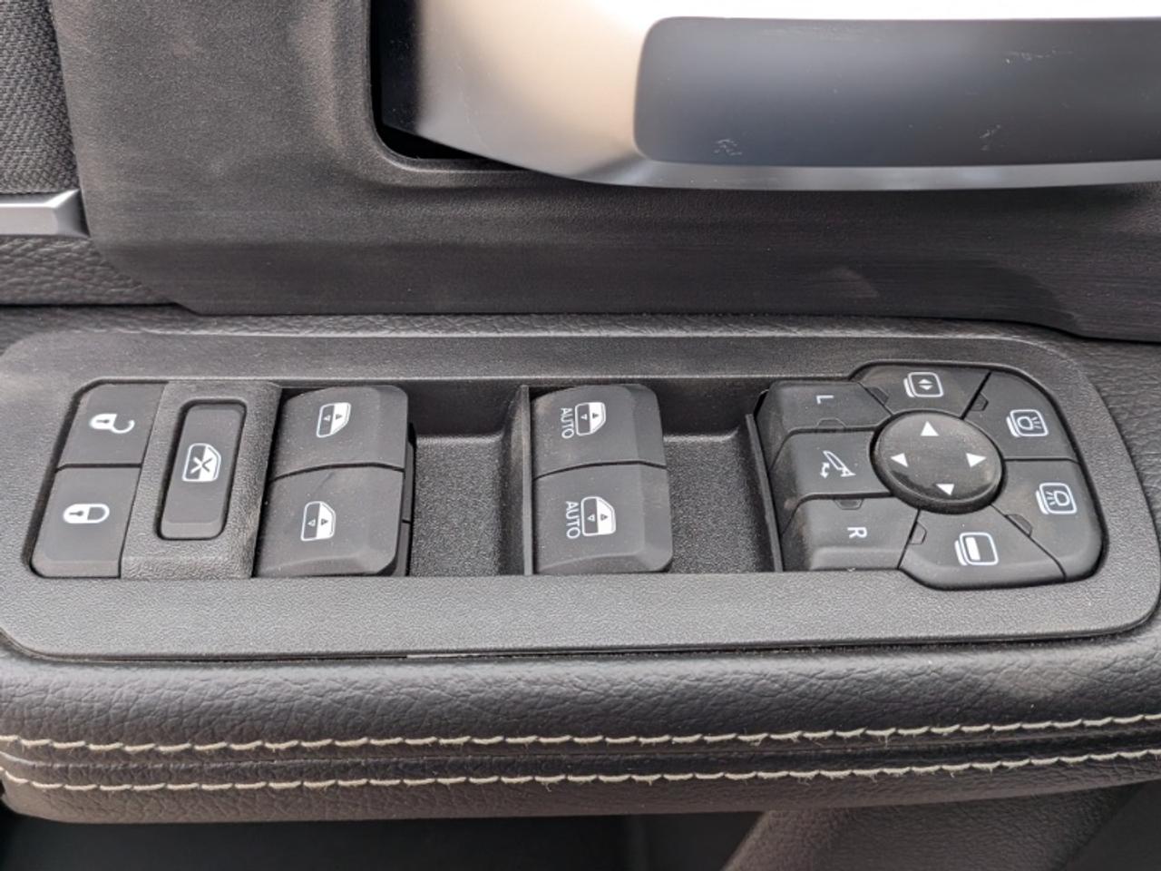 2026 RAM 2500 Big Horn Photo