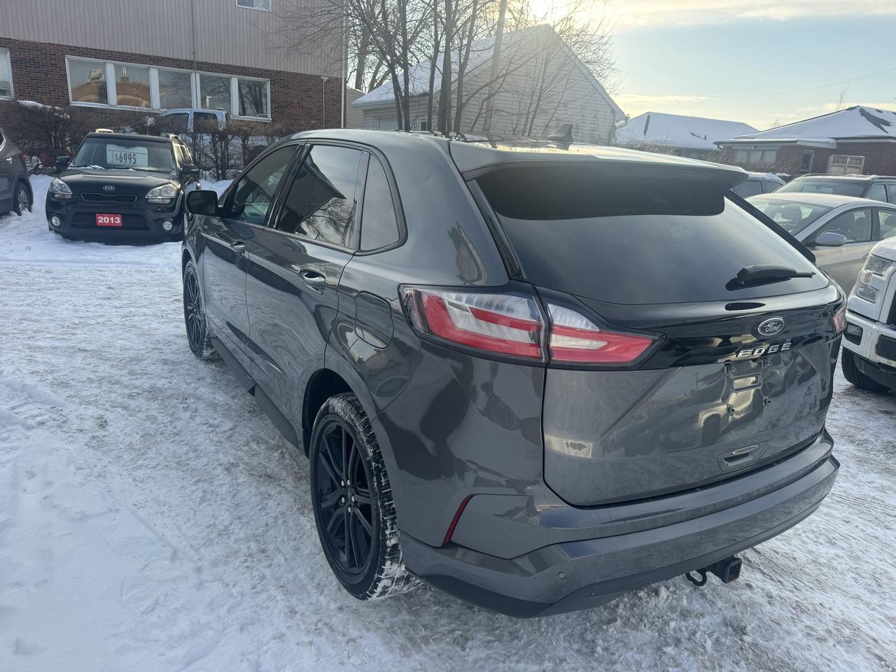 2022 Ford Edge ST Line Photo2