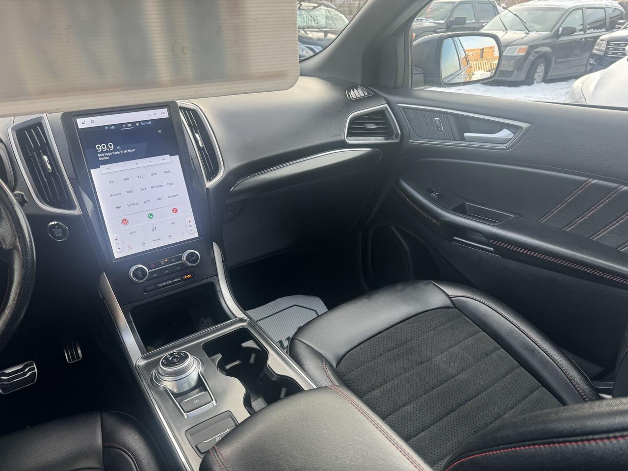 2022 Ford Edge ST Line Photo