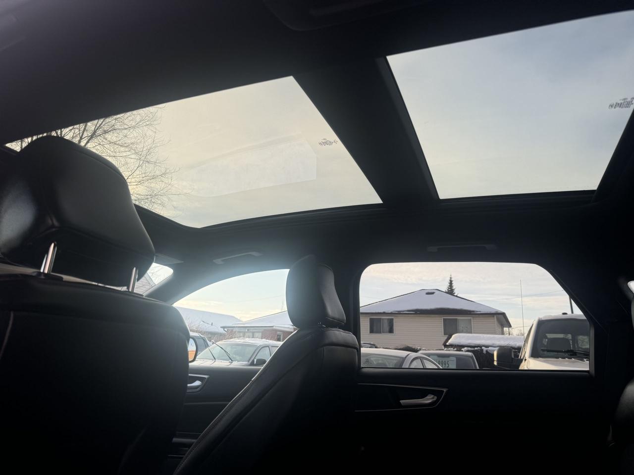 2022 Ford Edge ST Line Photo