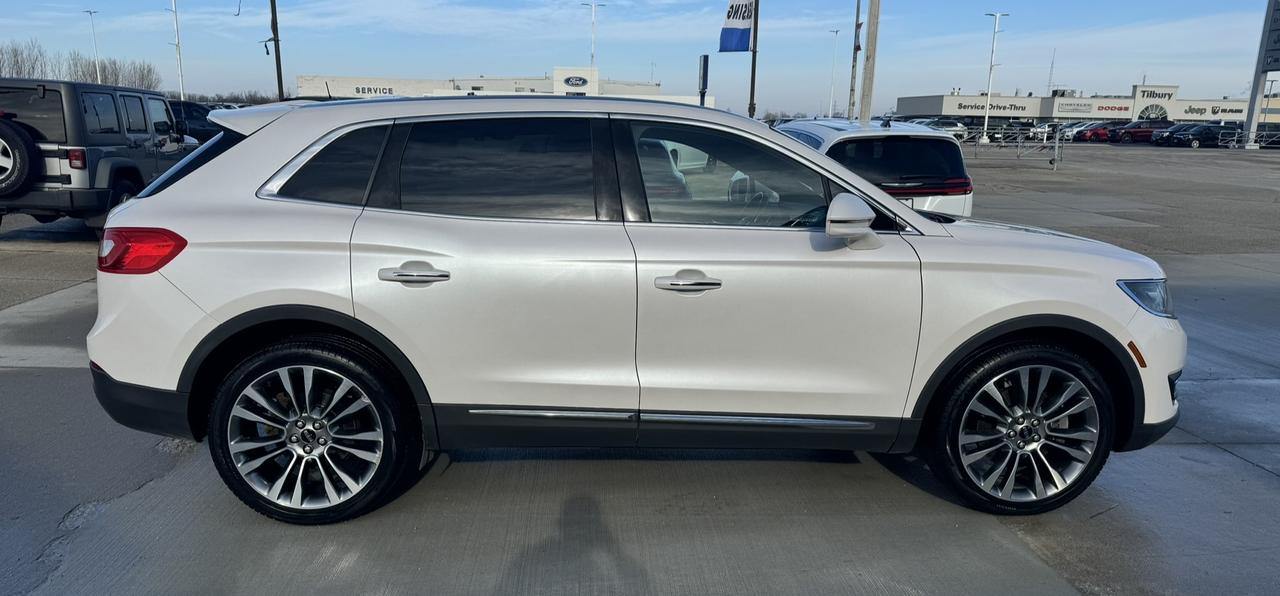 2017 Lincoln MKX Reserve Photo