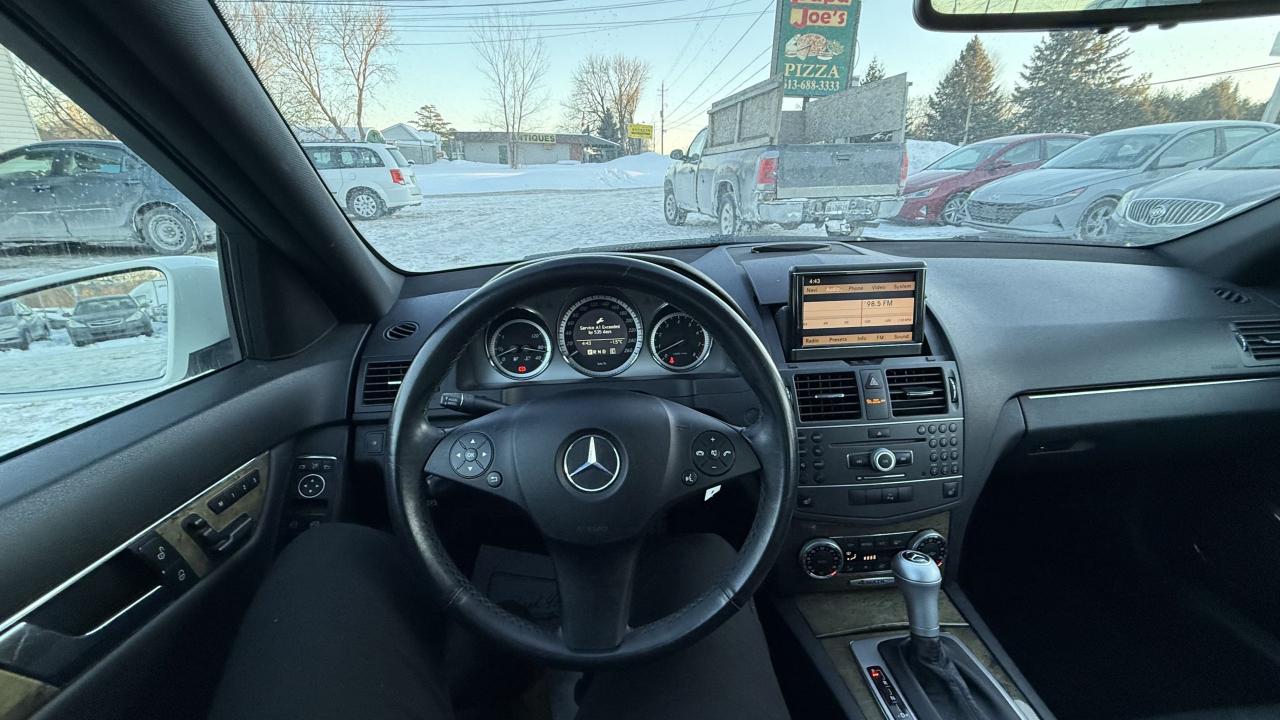 2011 Mercedes-Benz C-Class C 300 Photo