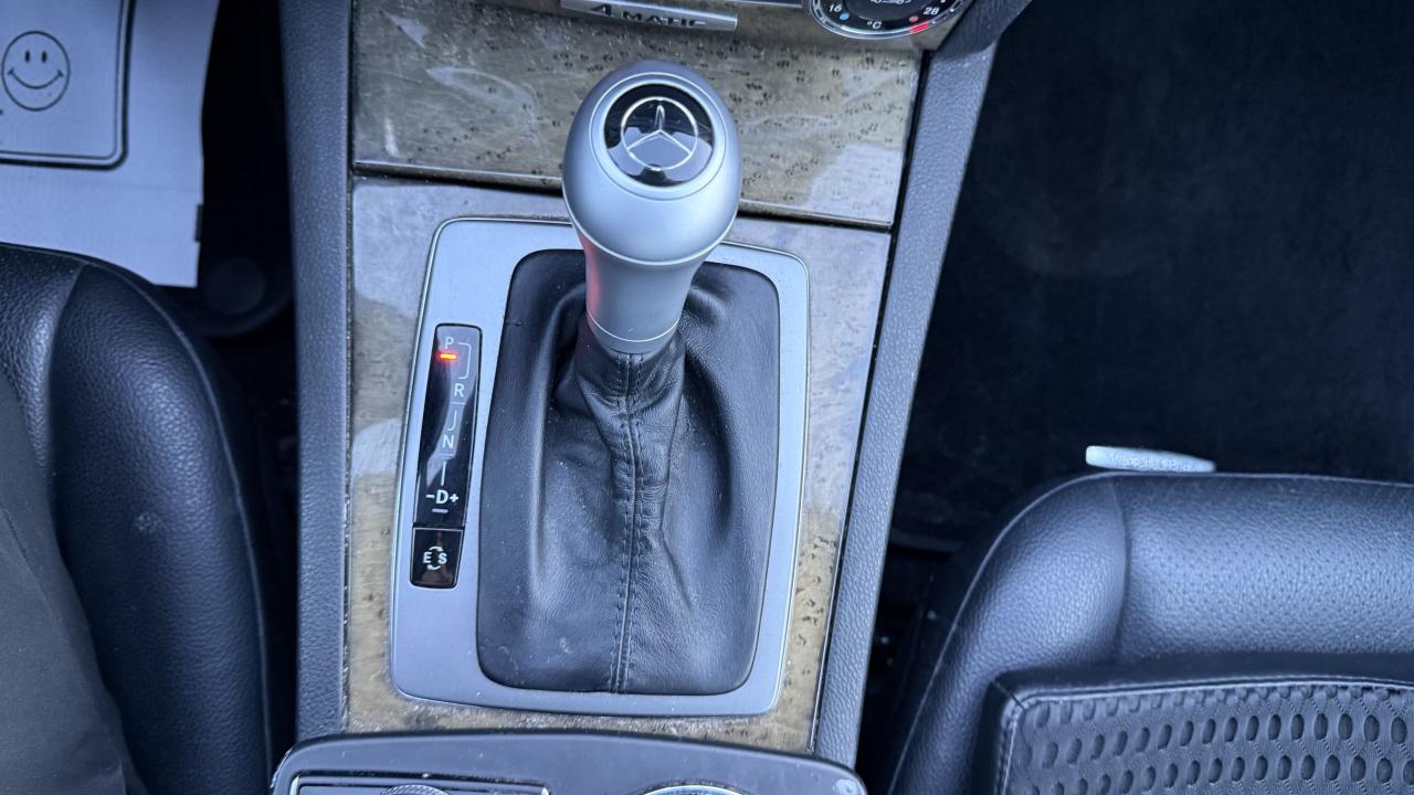 2011 Mercedes-Benz C-Class C 300 Photo