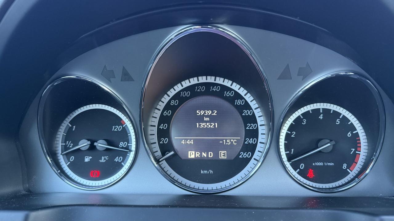 2011 Mercedes-Benz C-Class C 300 Photo