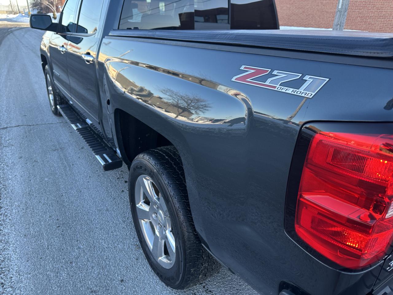 2017 Chevrolet Silverado 1500 4WD Crew Cab 2LT Z 71 Leather/Navigation Photo
