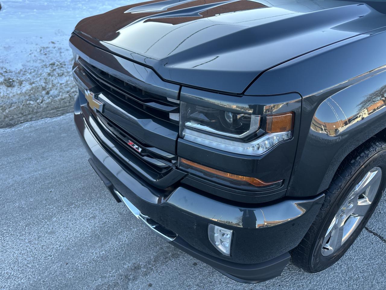 2017 Chevrolet Silverado 1500 4WD Crew Cab 2LT Z 71 Leather/Navigation Photo