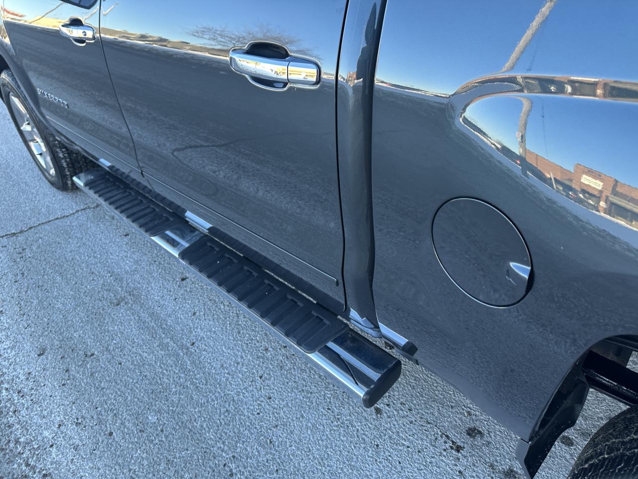 2017 Chevrolet Silverado 1500 4WD Crew Cab 2LT Z 71 Leather/Navigation Photo