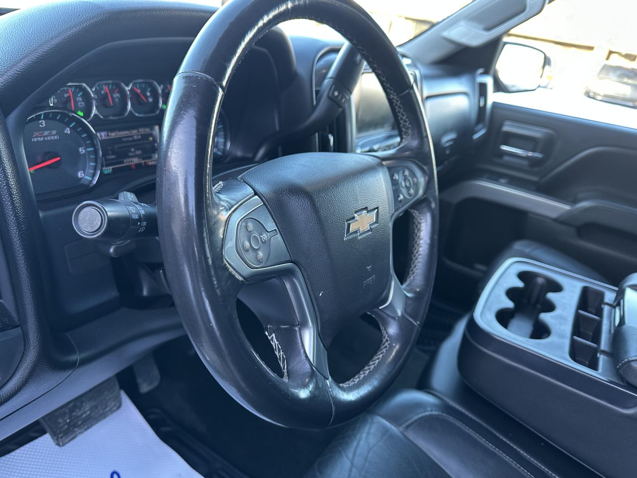 2017 Chevrolet Silverado 1500 4WD Crew Cab 2LT Z 71 Leather/Navigation Photo