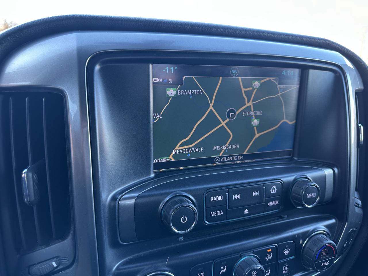 2017 Chevrolet Silverado 1500 4WD Crew Cab 2LT Z 71 Leather/Navigation Photo