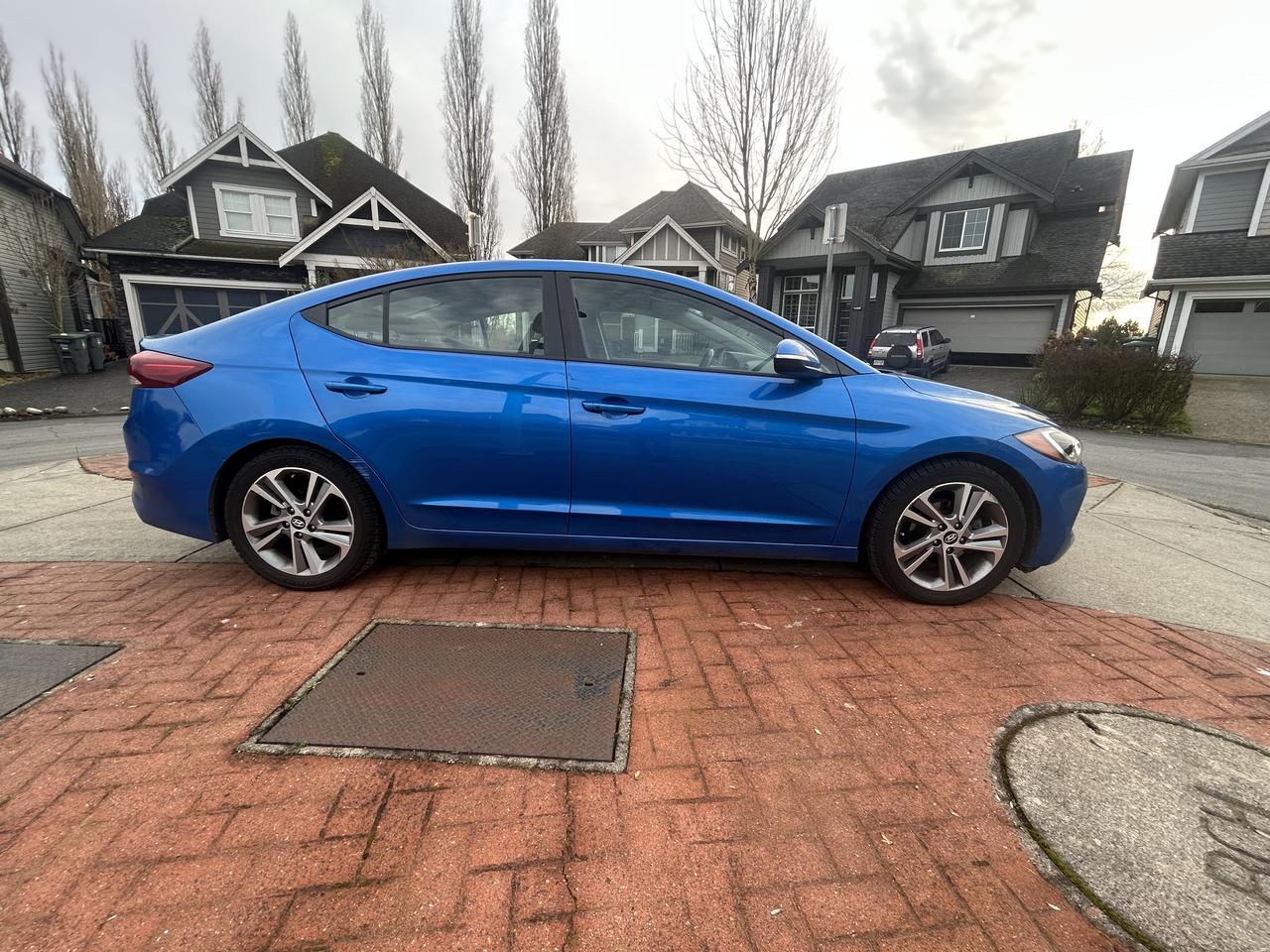 2017 Hyundai Elantra GLS - Photo #5