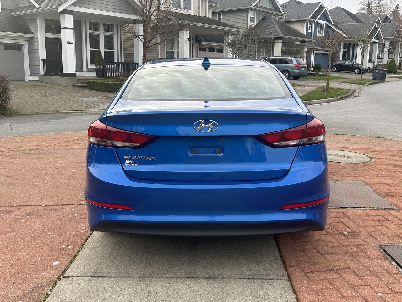 2017 Hyundai Elantra GLS - Photo #7