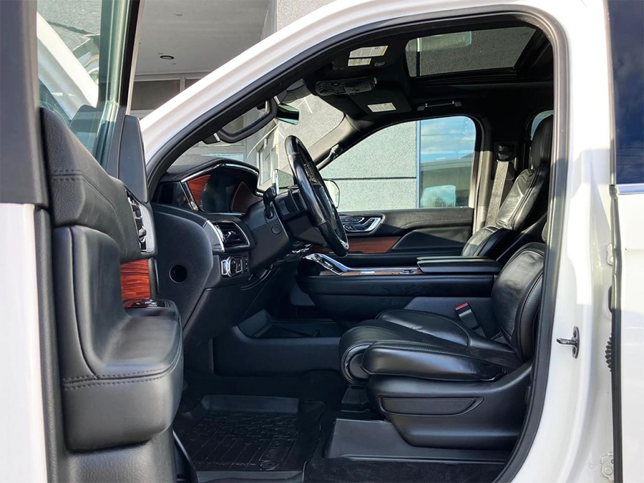 2019 Lincoln Navigator L | LONG WHEEL BASE|NAVI|DUAL DVD|360 CAM|PANOROOF Photo