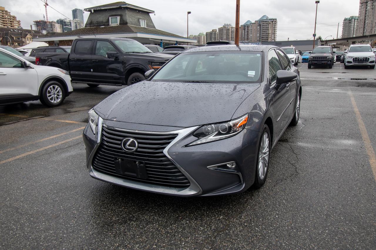 2016 Lexus ES 350  Photo1