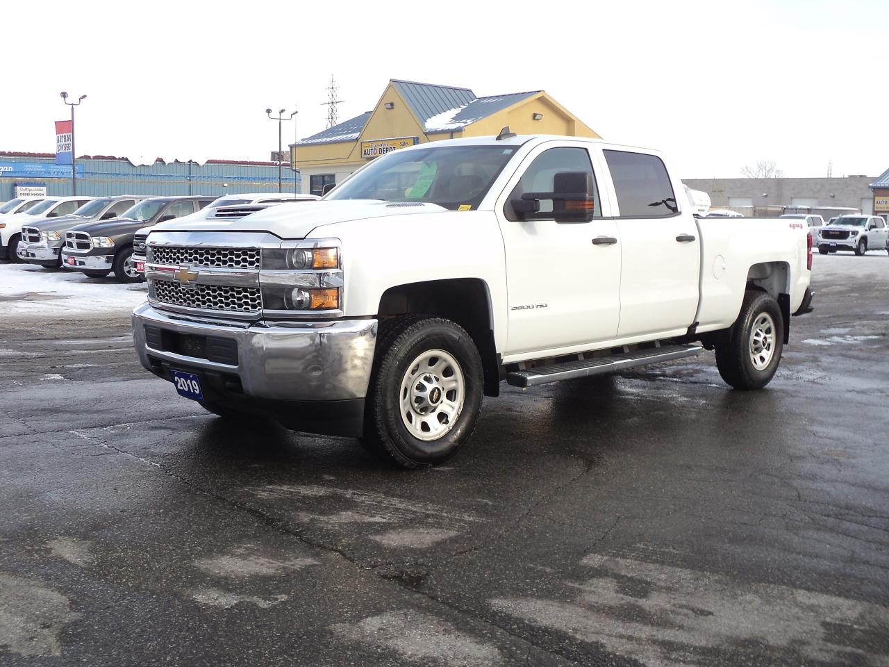 2019 Chevrolet Silverado 3500 HD WT CrewCab 4WD 6.6L8cyl Diesel 6'7"Box - Photo #1