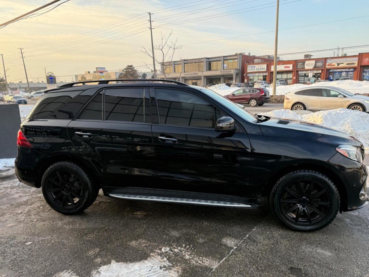 2018 Mercedes-Benz GLE GLE 400 4MATIC/ AMG PACKAGE/ PANO SUNROOF/ NAVI - Photo #5