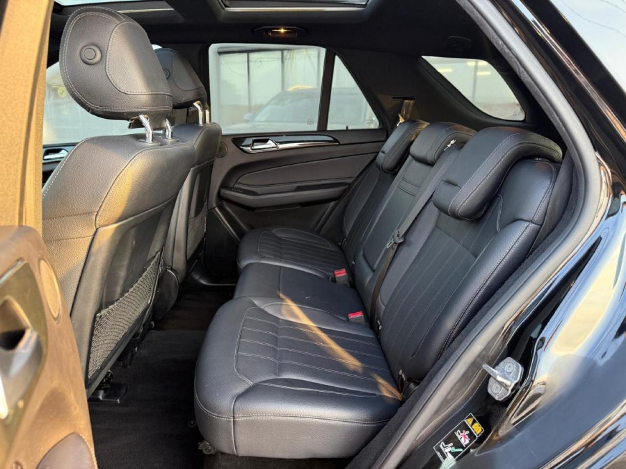 2018 Mercedes-Benz GLE GLE 400 4MATIC/ AMG PACKAGE/ PANO SUNROOF/ NAVI - Photo #14