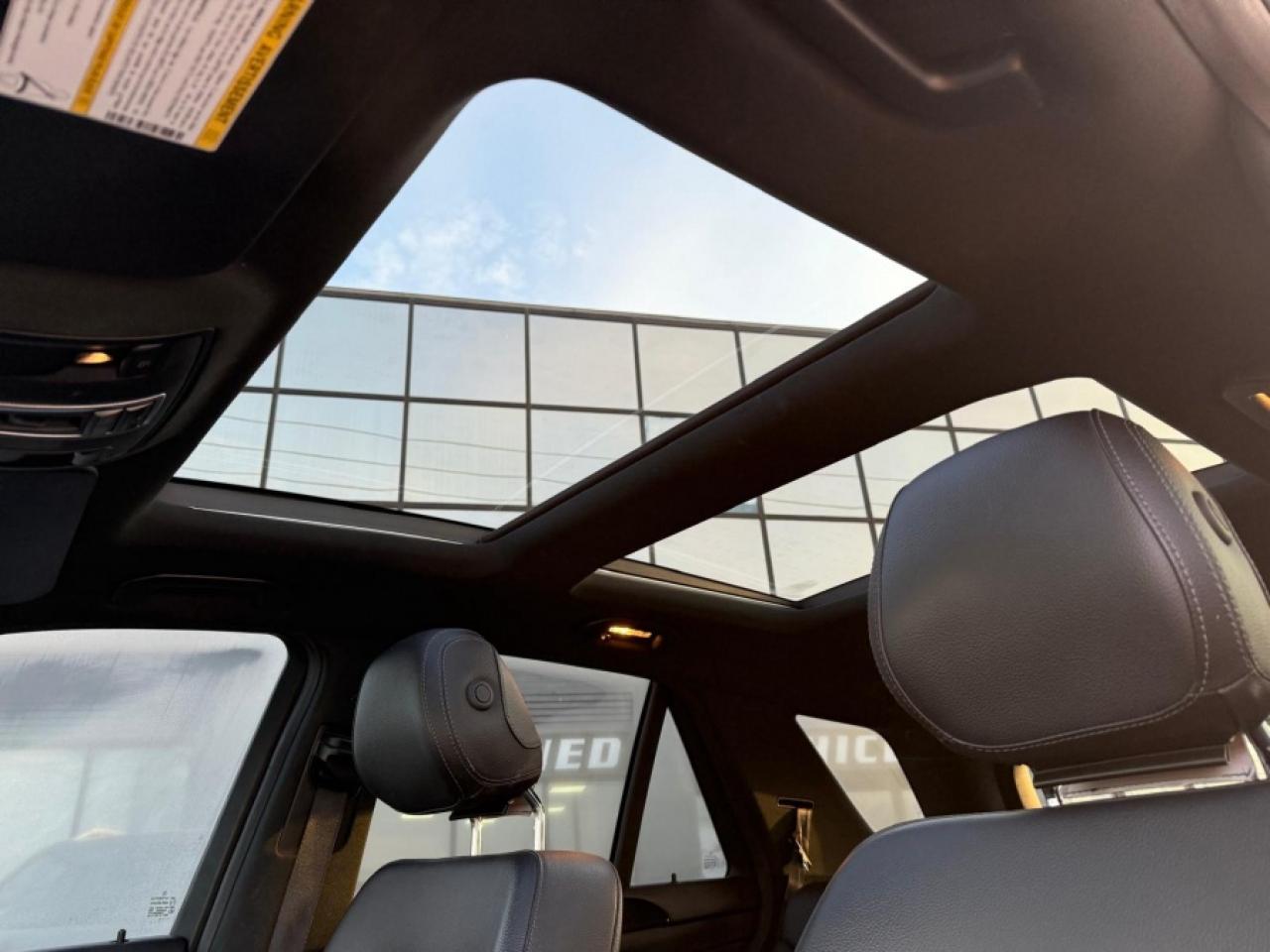 2018 Mercedes-Benz GLE GLE 400 4MATIC/ AMG PACKAGE/ PANO SUNROOF/ NAVI - Photo #17