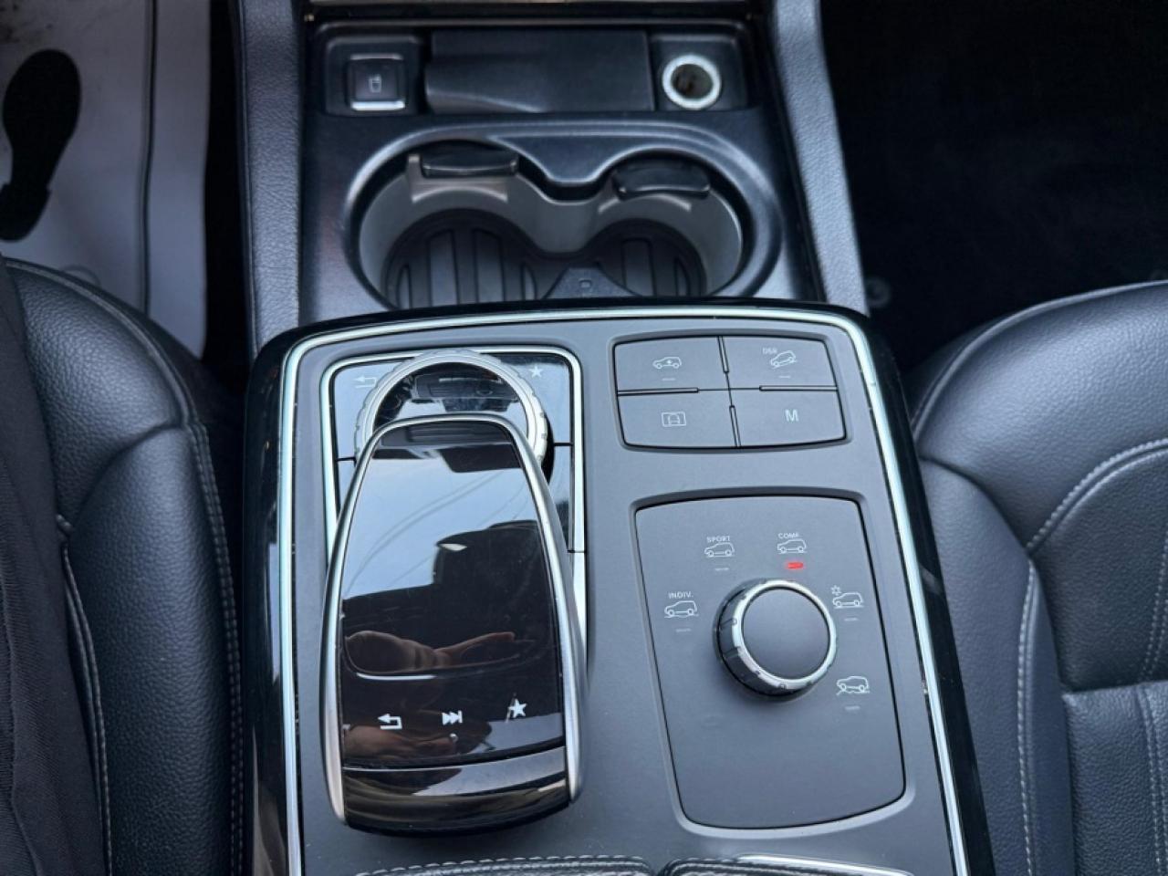 2018 Mercedes-Benz GLE GLE 400 4MATIC/ AMG PACKAGE/ PANO SUNROOF/ NAVI - Photo #23