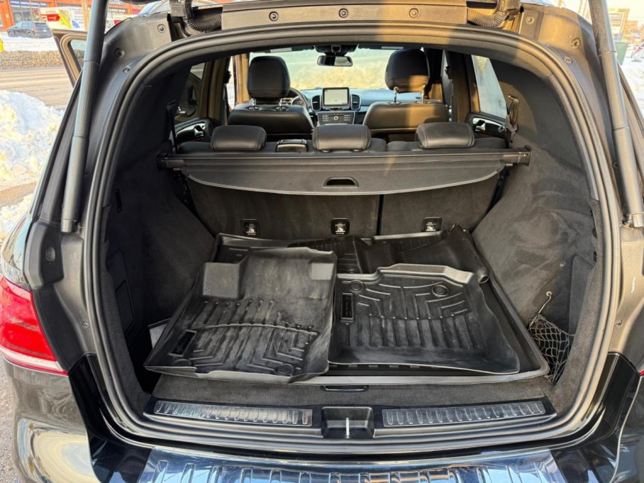 2018 Mercedes-Benz GLE GLE 400 4MATIC/ AMG PACKAGE/ PANO SUNROOF/ NAVI - Photo #24