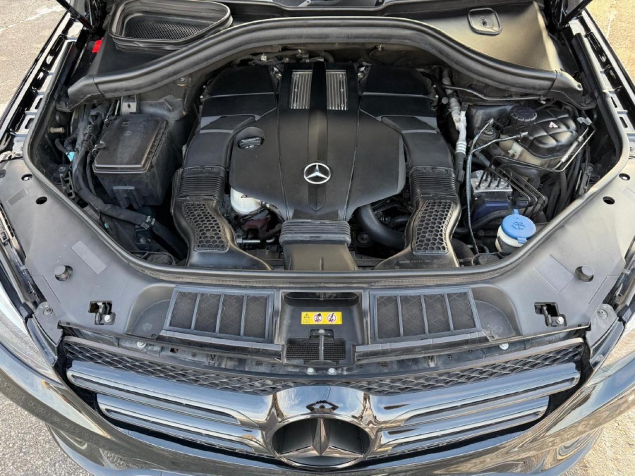 2018 Mercedes-Benz GLE GLE 400 4MATIC/ AMG PACKAGE/ PANO SUNROOF/ NAVI - Photo #27