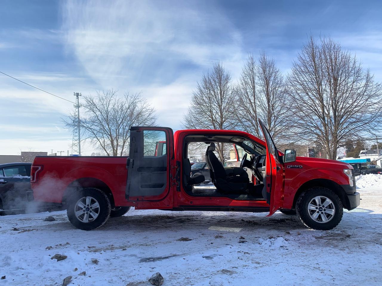 2016 Ford F-150 XL SUPERCAB LONG BOX Photo