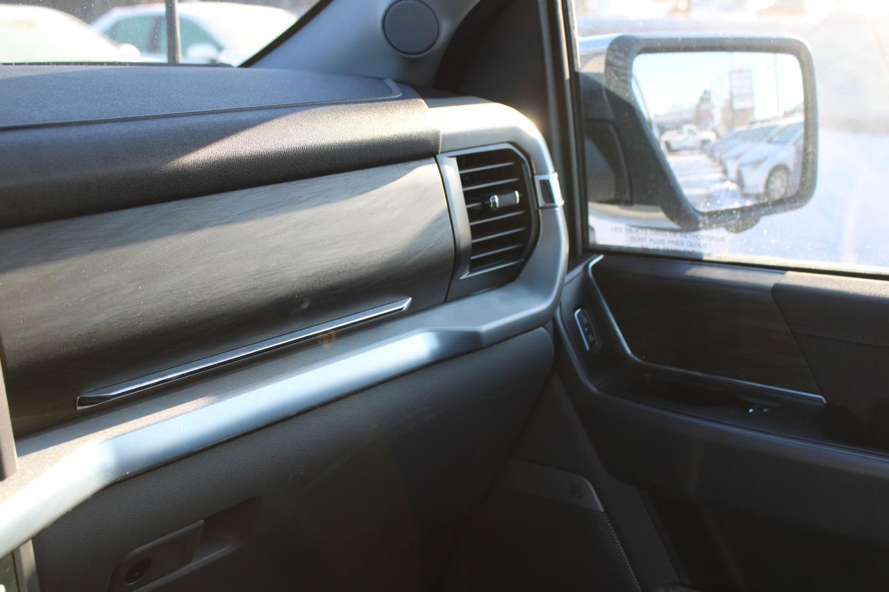 2025 Ford F-150 LARIAT 8' box Photo