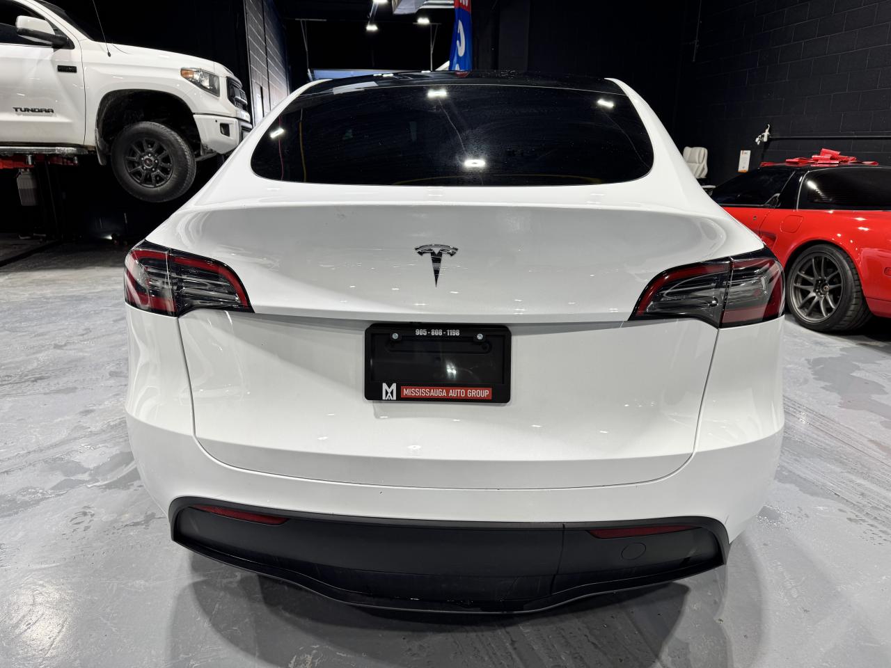 2023 Tesla Model Y RWD STANDARD RANGE Photo
