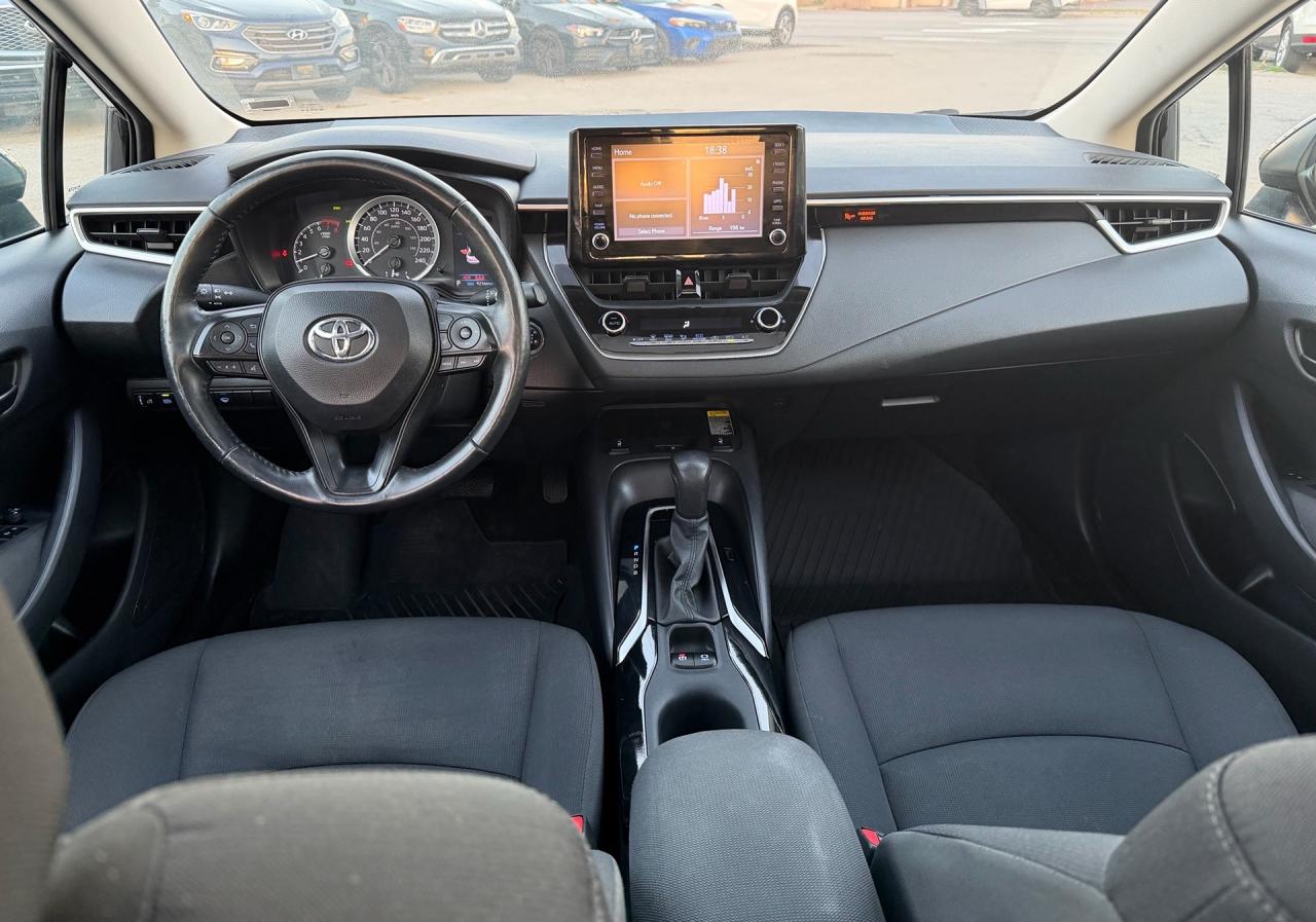 2022 Toyota Corolla LE Photo