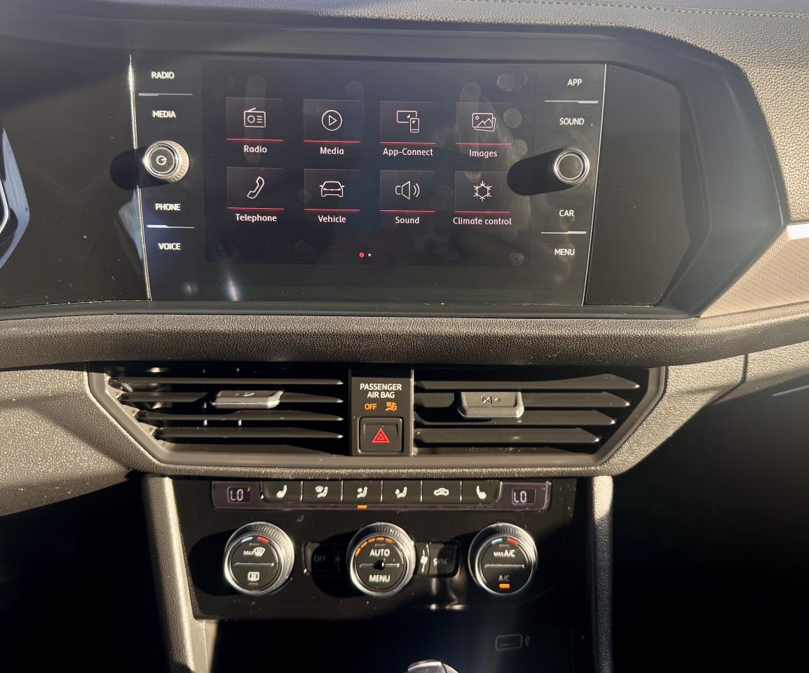 2019 Volkswagen Jetta FINANCING AVAILABLE Photo13