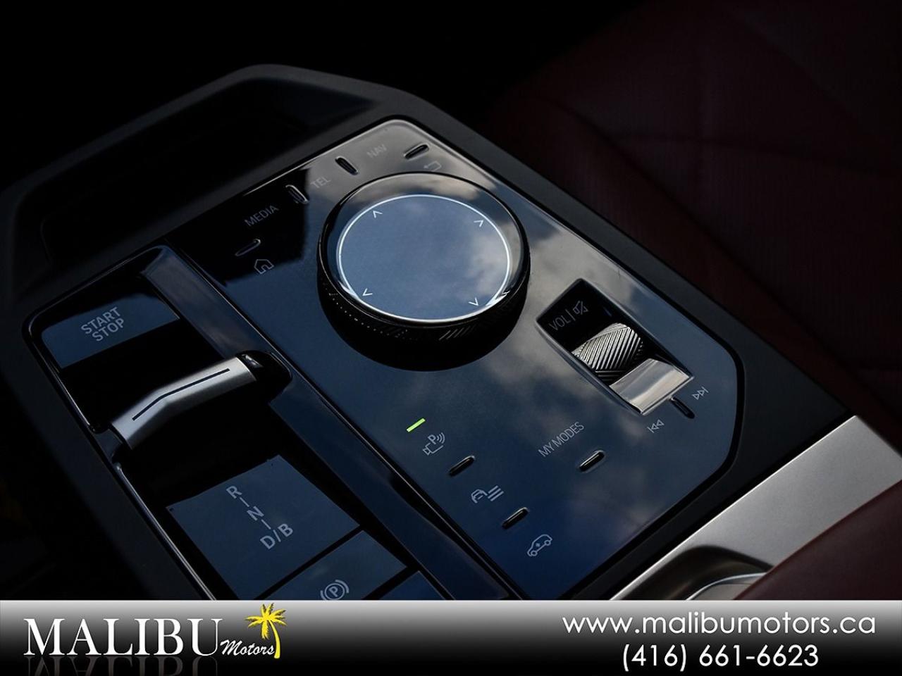 2022 BMW iX xDrive50 Photo