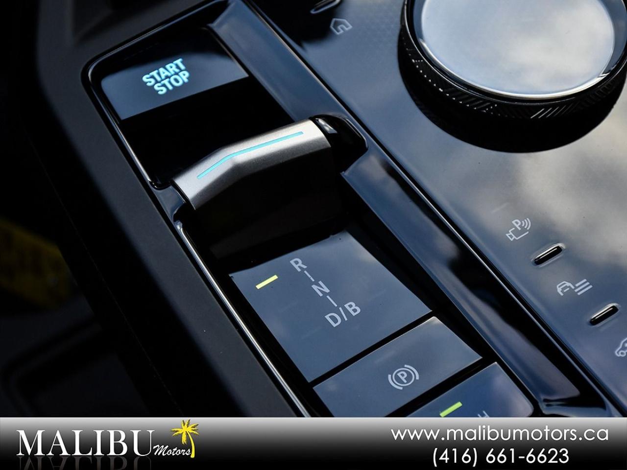 2022 BMW iX xDrive50 Photo