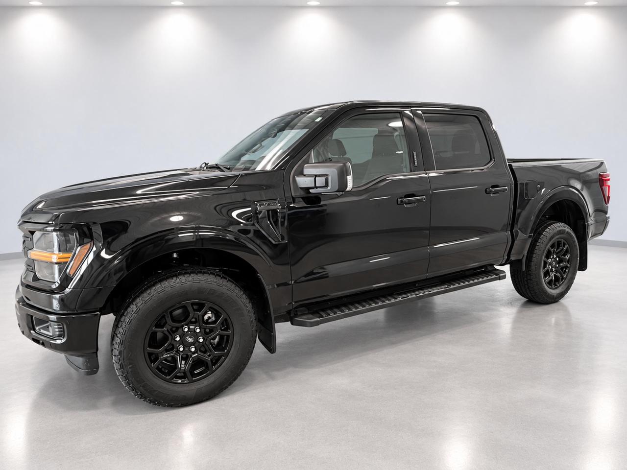 2026 Ford F-150 XLT Photo3