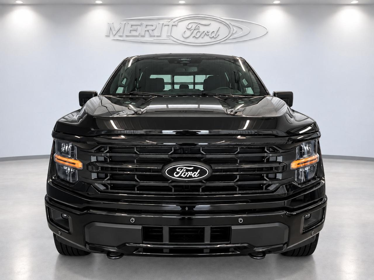 2026 Ford F-150 XLT Photo2