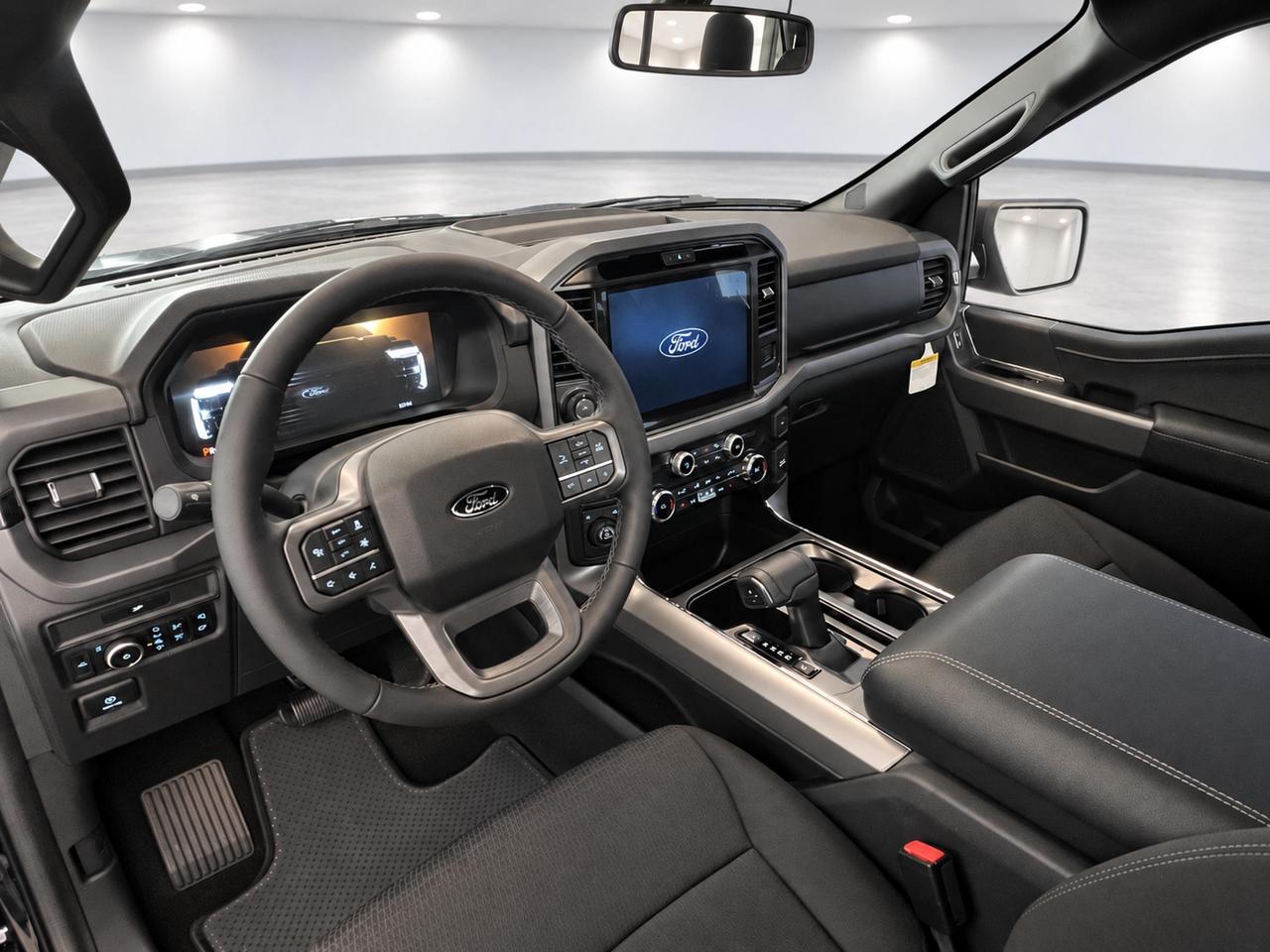 2026 Ford F-150 XLT Photo4